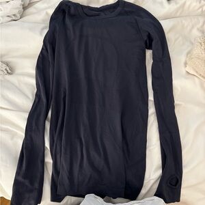 Navy blue Lululemon top